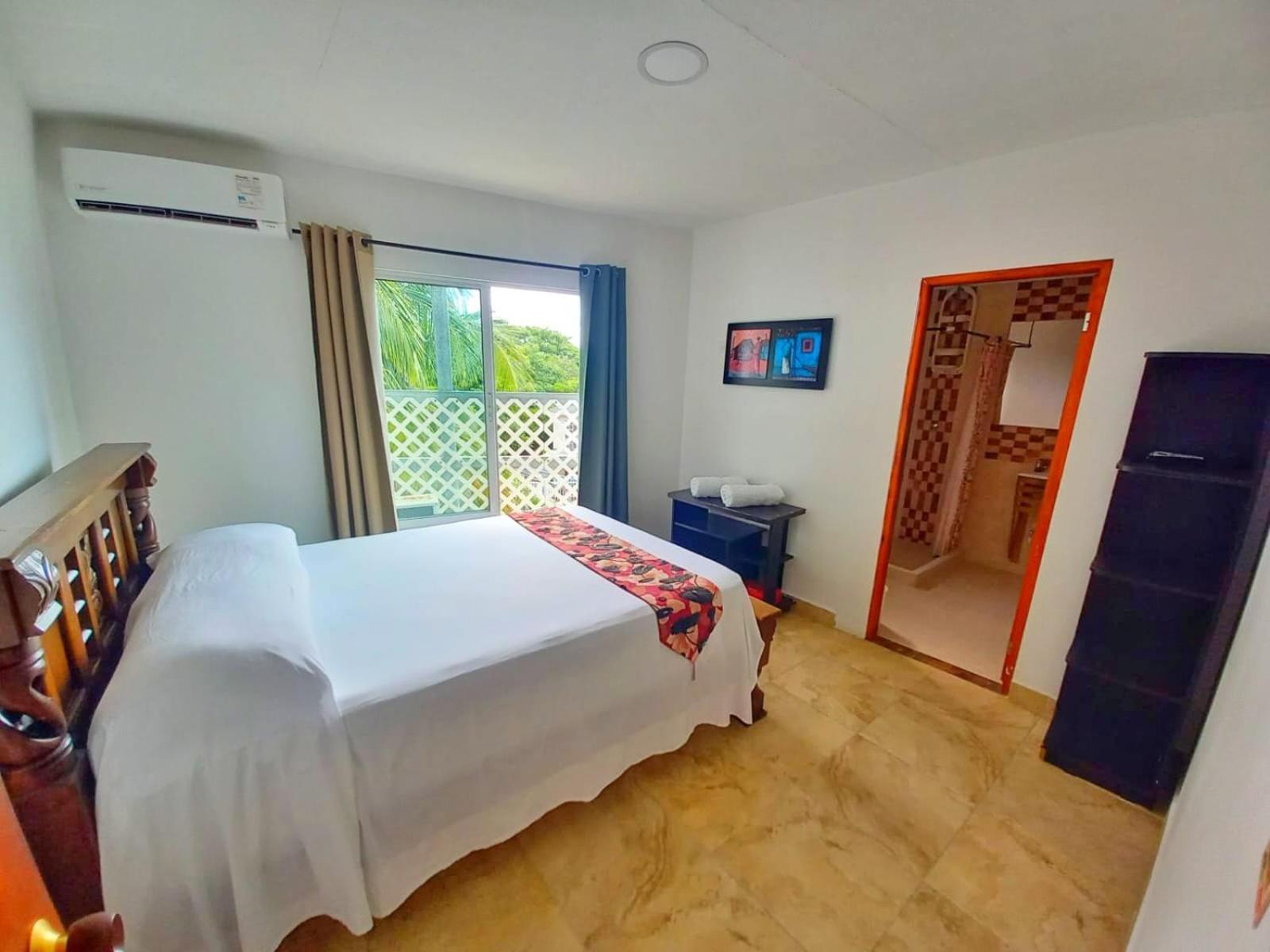 The Rock House Eco (Adults Only) Bed & Breakfast San Andrés Exterior photo